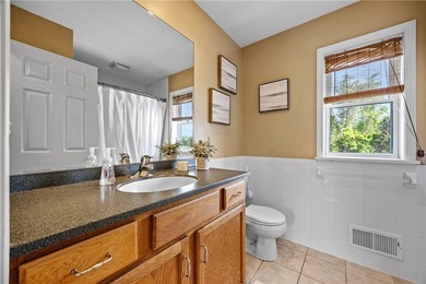 Price Improvement! Welcome to this beautiful 4-bedroom, 2.5-bath - photo 23