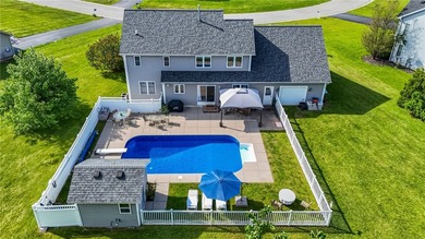 Price Improvement! Welcome to this beautiful 4-bedroom, 2.5-bath - photo 31