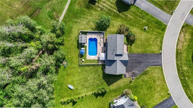 Price Improvement! Welcome to this beautiful 4-bedroom, 2.5-bath - photo 34