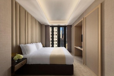 Welcome to Mandarin Oriental Residences, Fifth Avenue. Gilded - photo 6