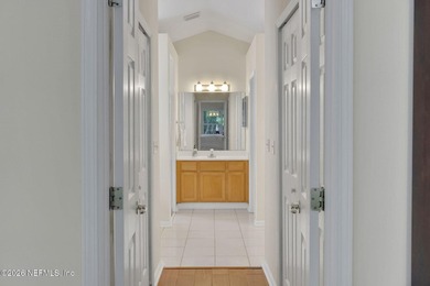 Welcome to this stately Florida home in the secluded community - photo 38