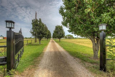 (private lake, pond, creek) Home For Sale in Caddo Mills Texas