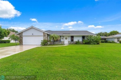 (private lake, pond, creek) Home Sale Pending in Lake Worth Florida