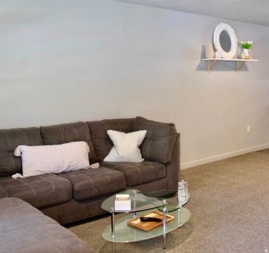 Main-floor condo in the heart of Springville. This unit offers a - photo 3