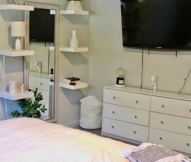 Main-floor condo in the heart of Springville. This unit offers a - photo 9