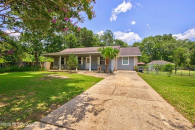 Looking for a move in ready 3 bedroom home in Gulfport with room - photo 2