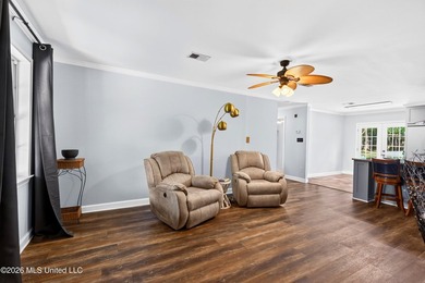Looking for a move in ready 3 bedroom home in Gulfport with room - photo 5