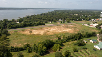 Clyde Hammer - Lake Commercial For Sale in Gun Barrel City, Texas