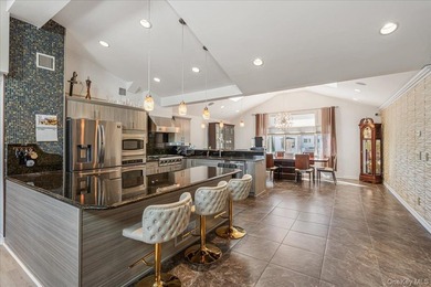 This expansive custom 3000sf renovated home with Central Air - photo 11