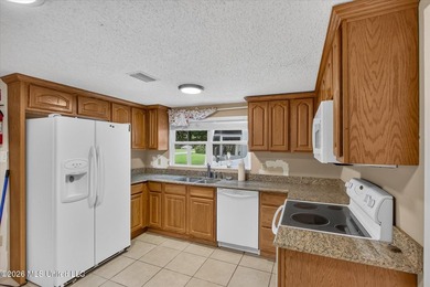 Welcome to 16080 Crestview Drive in Gulfport! Conveniently - photo 2