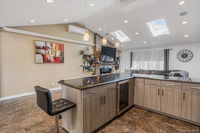 This expansive custom 3000sf renovated home with Central Air - photo 14