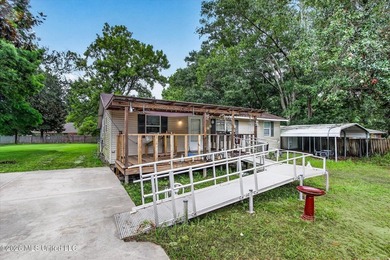 Welcome to 16080 Crestview Drive in Gulfport! Conveniently - photo 7