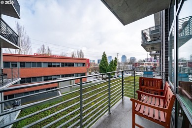 Experience Urban Living in the Heart of Goose Hollow!Explore the