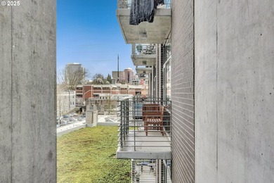 Experience Urban Living in the Heart of Goose Hollow!Explore the