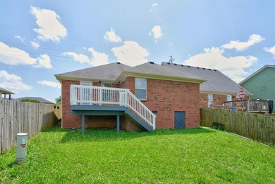 Welcome home to this beautifully maintained 3-bedroom, 2-bath - photo 22