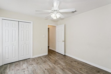 Welcome home to this charming 3-bedroom, 2-bathroom residence - photo 23
