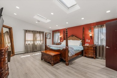This expansive custom 3000sf renovated home with Central Air - photo 24