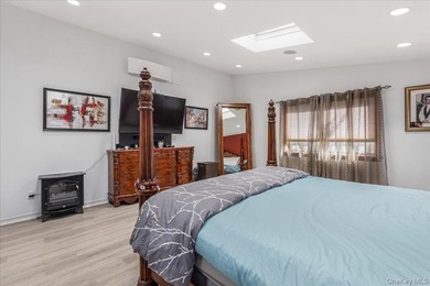 This expansive custom 3000sf renovated home with Central Air - photo 25