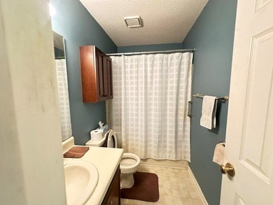 ESTATE SALE! 3BR 2BA split floor plan, greatroom,separate dining - photo 8