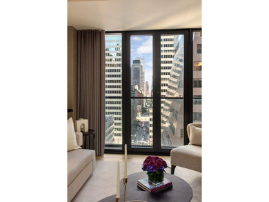Welcome to Mandarin Oriental Residences, Fifth Avenue. Gilded - photo 4