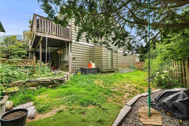 Beautiful corner home in sought-after MOUNTAIN VIEW PLACE! This - photo 22