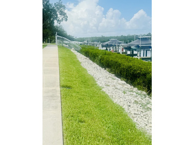 Completely remodeled 2 bedroom, 2 bath condo located on the 3rd - photo 25