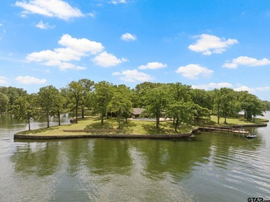 Completely reimagined inside and out, this extraordinary legacy - photo 31