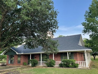 (private lake, pond, creek) Home For Sale in Kerens Texas