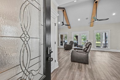 EXTRAORDINARY OPPORTUNITY TO OBTAIN OVER 4 ACRES OF PRIME LEVEL - photo 10