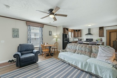 Welcome home to this spacious & perfectly designed 2 bedroom, 2 - photo 11