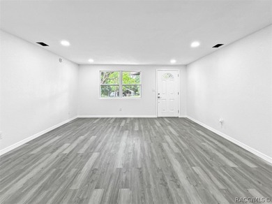 This stunning 3-bedroom, 2-bathroom home has been completely - photo 11