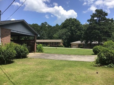 INVESTOR SPECIAL!! This all brick home located in Carrington - photo 2