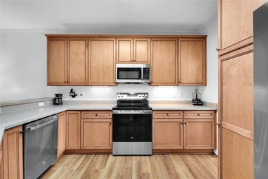 Welcome to this move in ready townhome located in the desirable