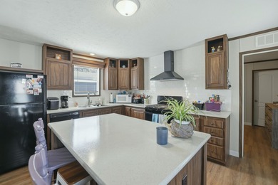 Welcome home to this spacious & perfectly designed 2 bedroom, 2 - photo 15