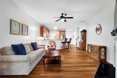 Welcome to this move in ready townhome located in the desirable