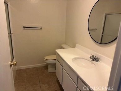 Welcome to this charming and highly desirable first-floor - photo 3