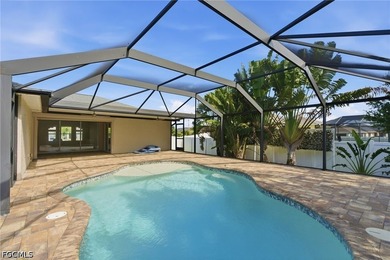 Welcome Home to 317 SW 25th Avenue, Cape Coral! This beautifully - photo 25
