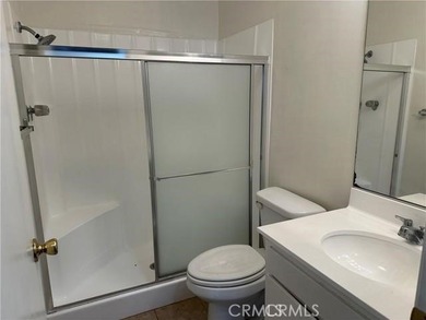 Welcome to this charming and highly desirable first-floor - photo 5