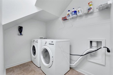 Welcome to this move in ready townhome located in the desirable