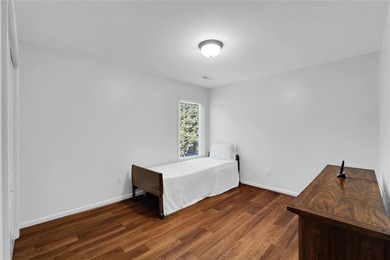 Welcome to this move in ready townhome located in the desirable