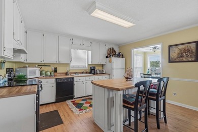 Welcome to 477 Avant Road, where classic Lake Sinclair cottage - photo 10