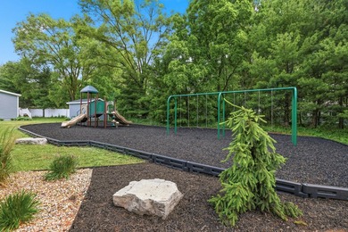 Welcome home to this spacious & perfectly designed 2 bedroom, 2 - photo 32