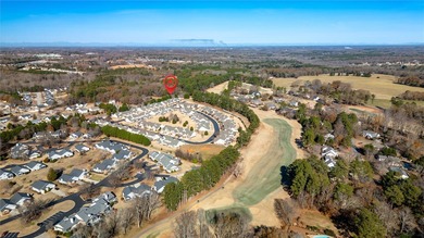 Welcome to this move in ready townhome located in the desirable