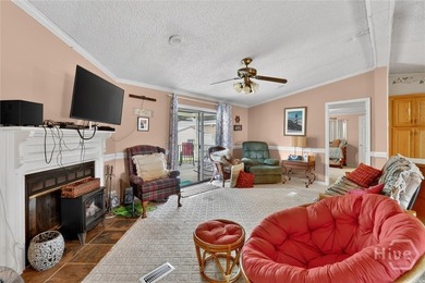 Welcome to your private waterfront retreat! Nestled on a - photo 5