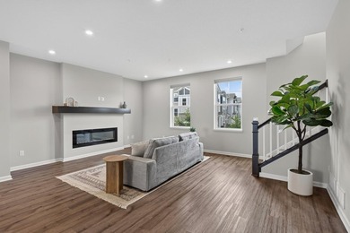 Welcome to this beautifully maintained townhome offering 2,268 - photo 12