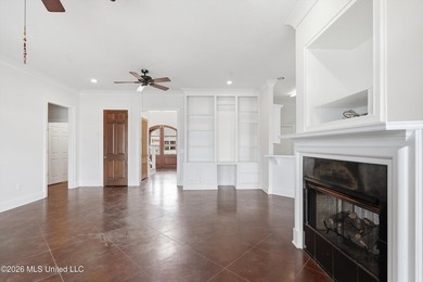 This 3 bedroom 2.5 bath custom built, 1 owner home is ready to - photo 13