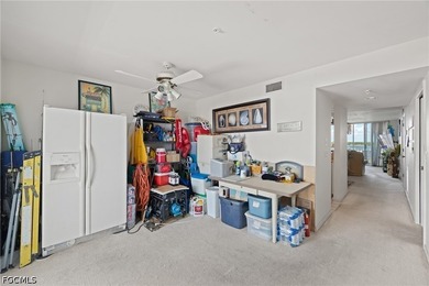 Welcome to waterfront living on Fort Myers Beach! Boaters will - photo 14