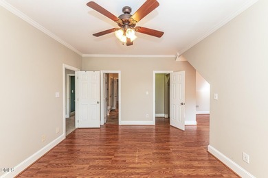 Classic all-brick elegance meets timeless interior craftsmanship - photo 15