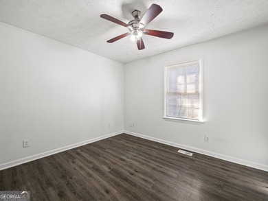 Welcome to this beautiful lake-view home in the desirable Norris - photo 16