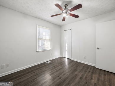 Welcome to this beautiful lake-view home in the desirable Norris - photo 17